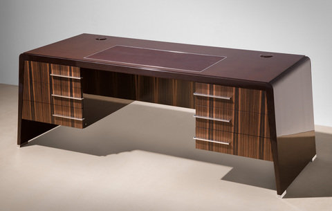 Temple_desk_main